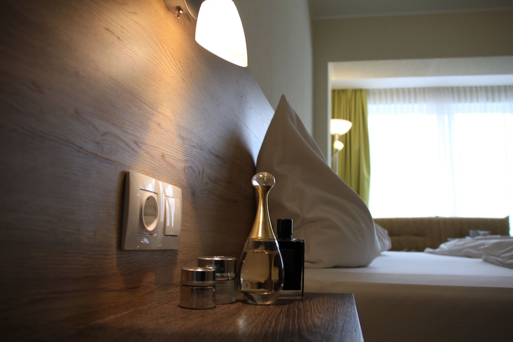 Deluxe Double Room, Balcony, Mountain View photo 3