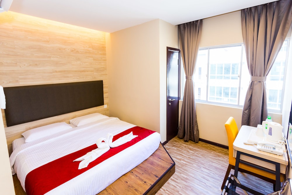 Japanese Suite photo 2