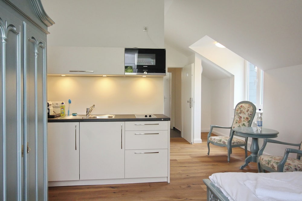 Studio, 1 Bedroom (Incl. 65 EUR Cleaning Fee) - Photo 2