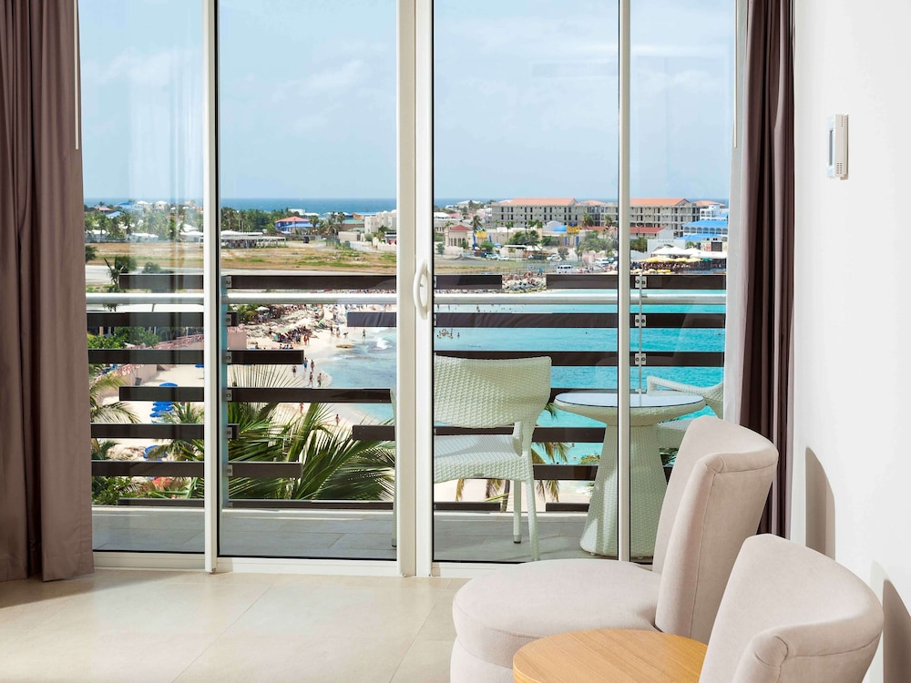 Executive Suite, 1 King Bed, Ocean View (royale One-bedroom Butler Penthouse)
