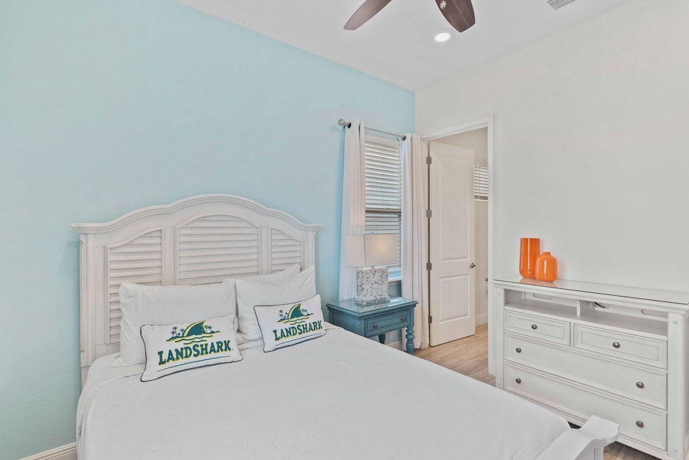 House (4 Bedrooms) - Photo 21