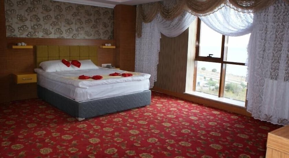 Standard Double or Twin Room photo 1