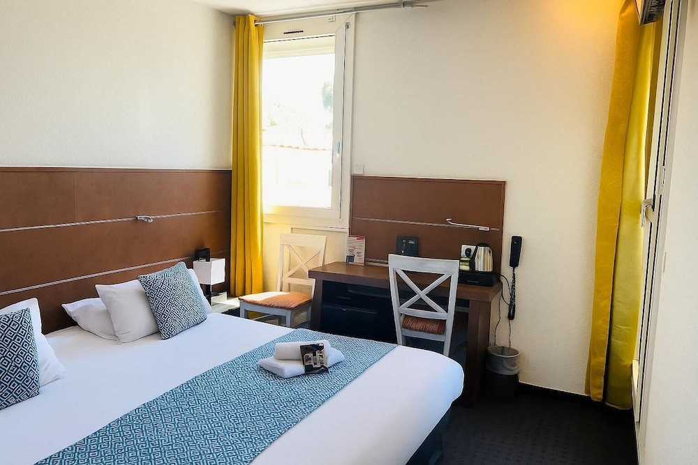 Double Room with Terrace - Photo 3