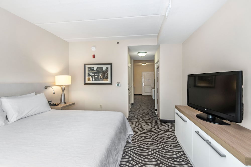 One Bedroom Suite One King Bed Non-Smoking