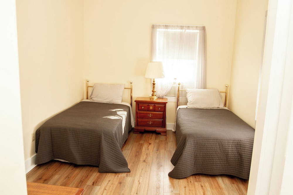 Basic Condo, 1 Bedroom, Patio photo 1