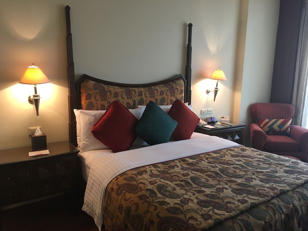 The Lalit Executive Club King Room - Photo 5