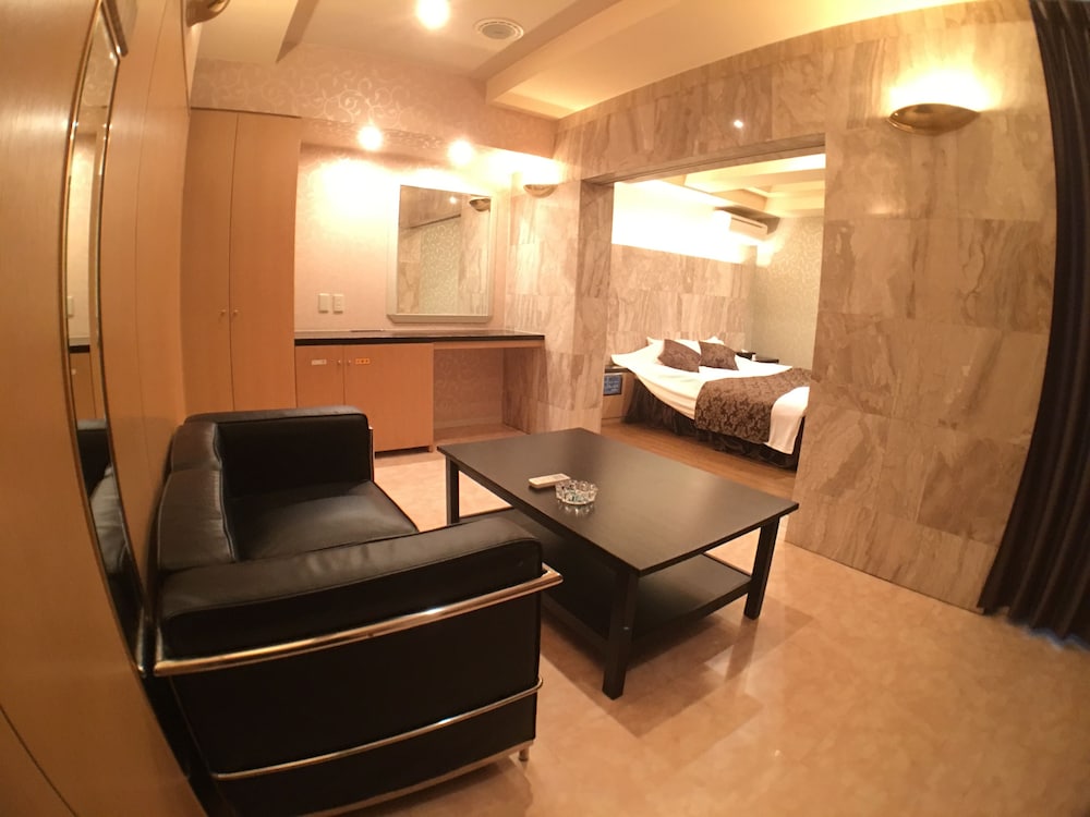 Basic Double Room - Photo 15