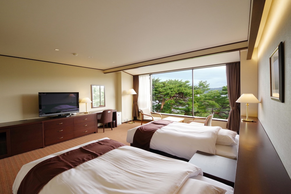 Western Style Twin Bedroom, Garden View [Online Exclusive]