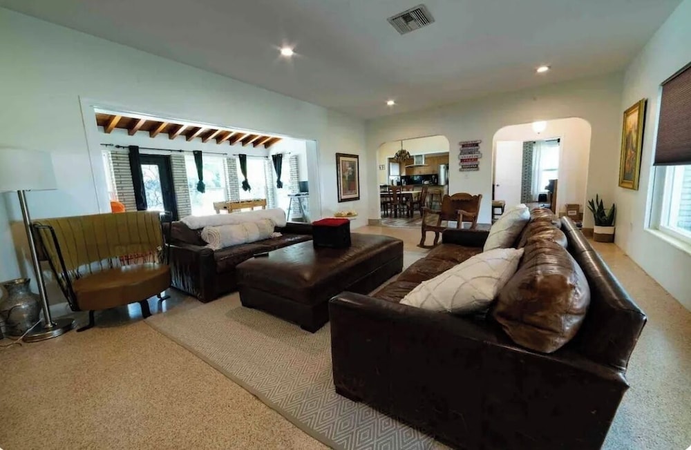 Comfort Room photo 1