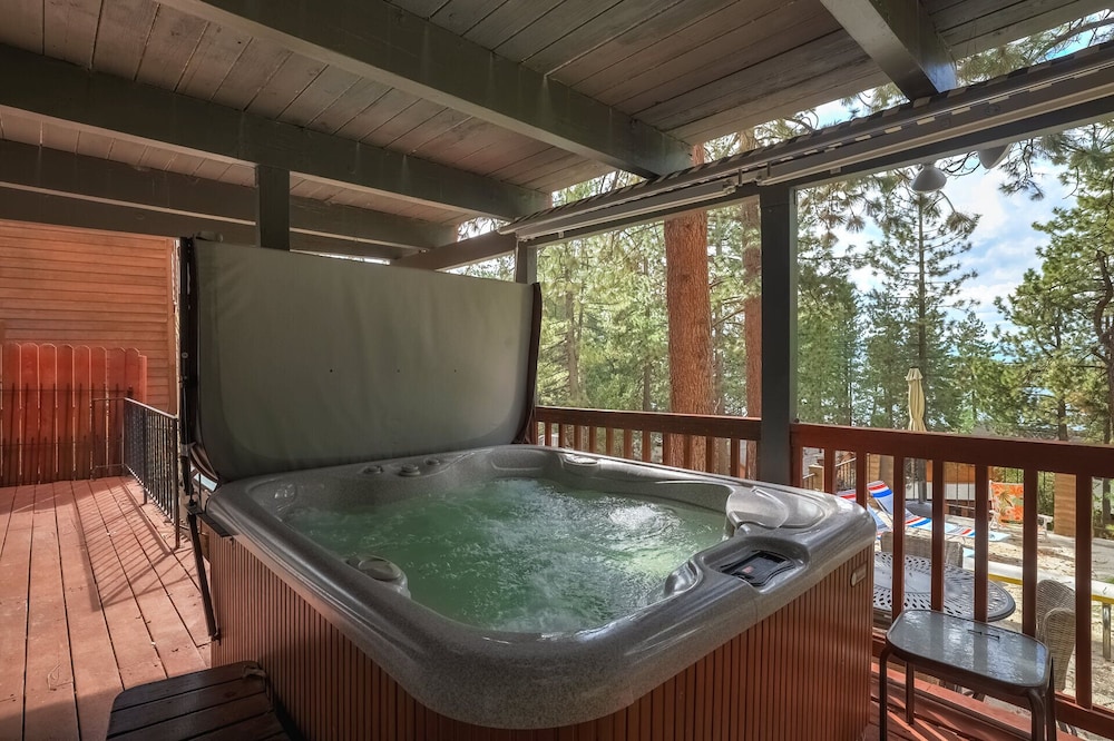 House, Multiple Beds, Pool Access, Mountain View (Zephyr Cove Zen) photo 3