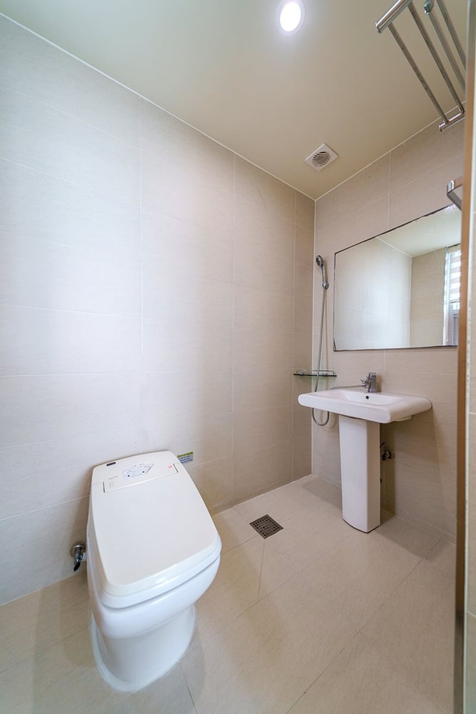 Mint 301 photo 3