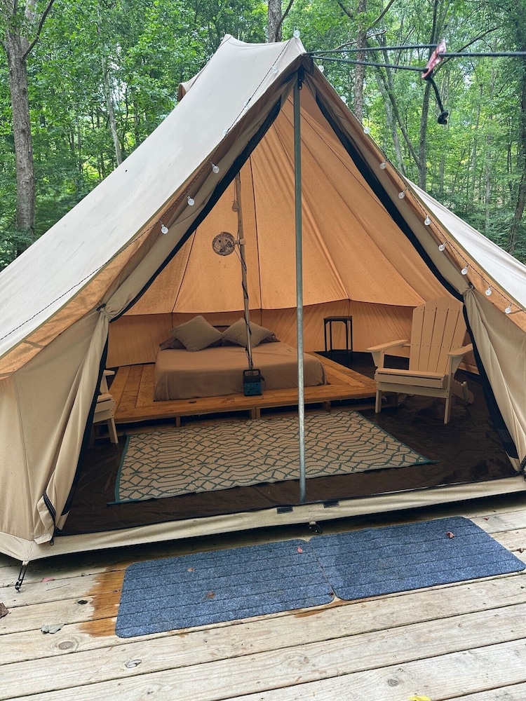 Signature Tent photo 1