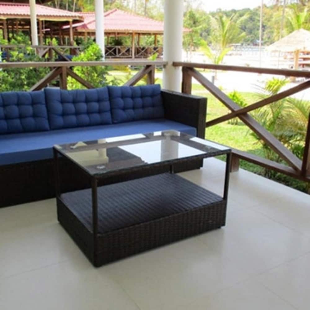 Villa, Sea View, Beachfront - Photo 2