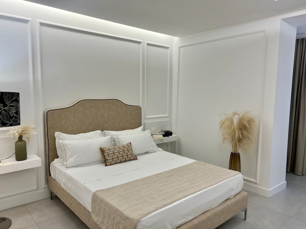 Royal Room photo 1
