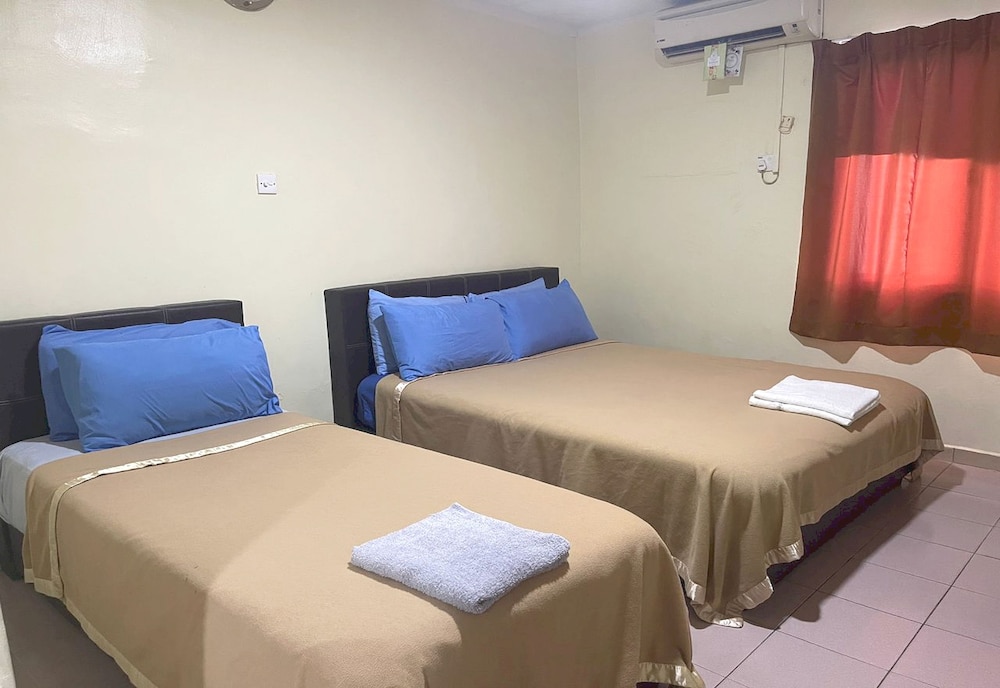 Standard Triple Room photo 2