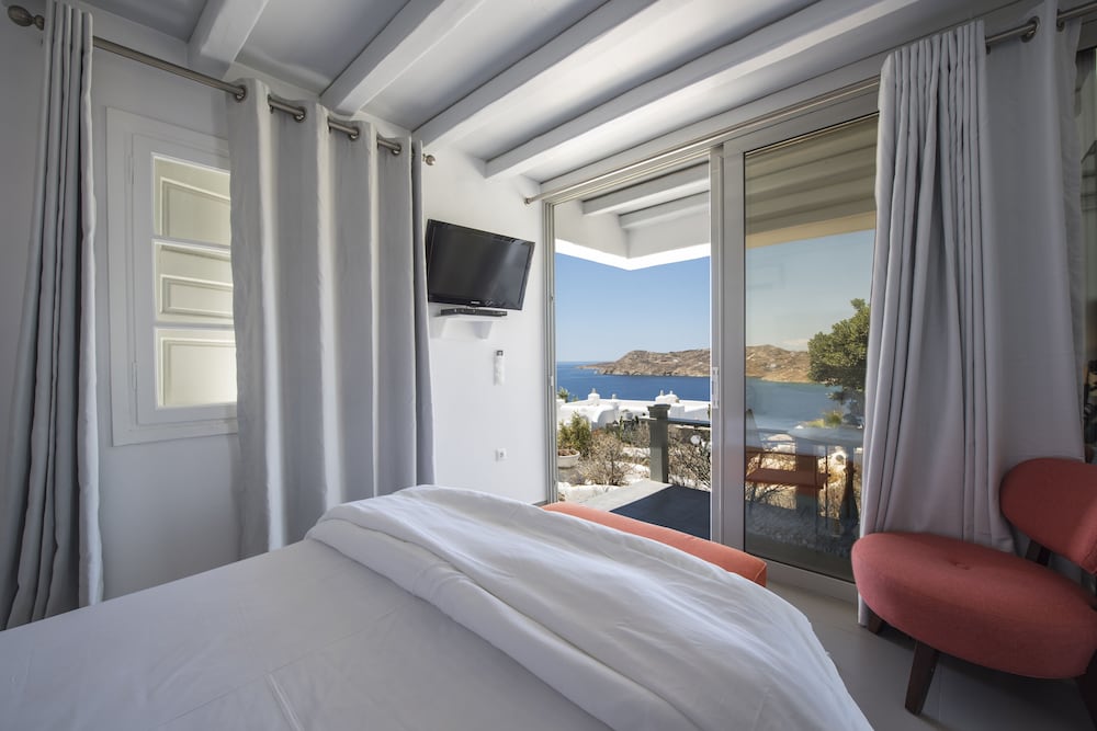 Superior Room, Sea View - Photo 2