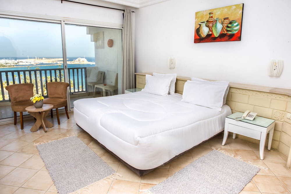 Double Room - Photo 6