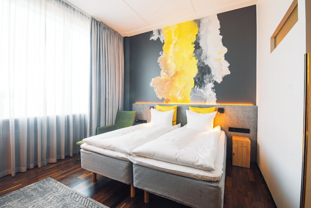 Standard Room, 1 Queen Bed, Non Smoking