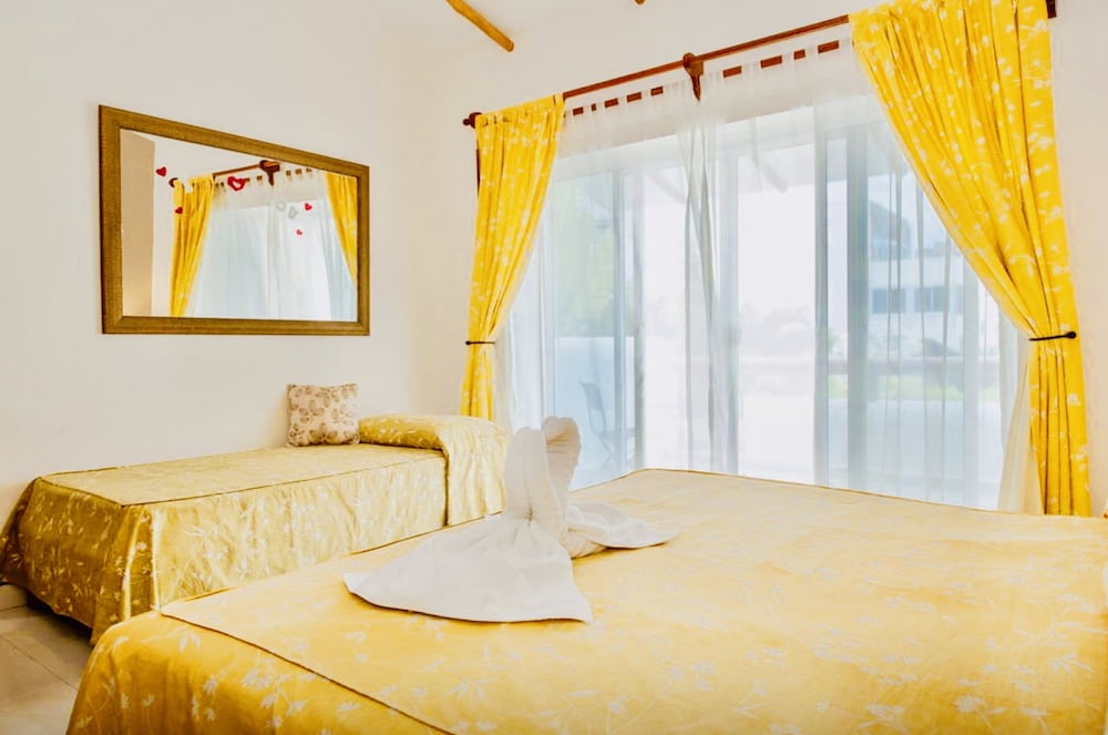 Room, 1 Bedroom, Balcony, Garden View
