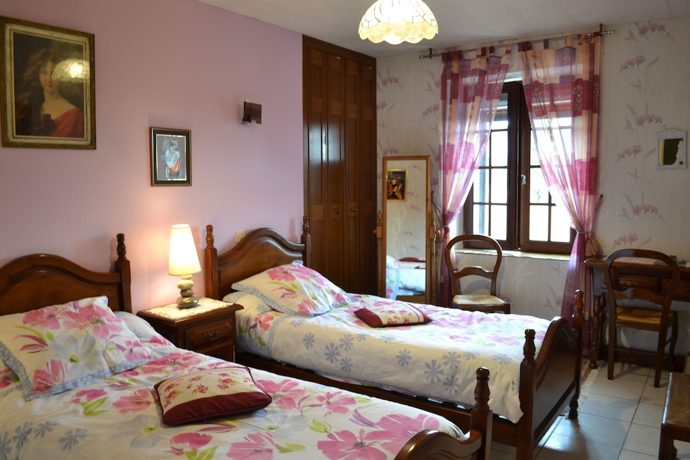Twin Room (Rose) photo 1
