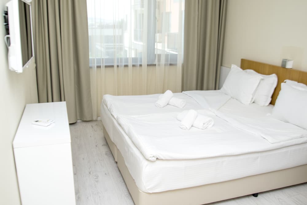 Apartment, 1 Bedroom, Sea View photo 2