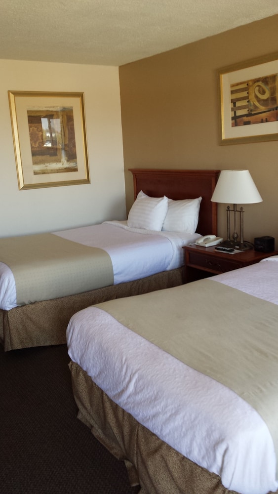 Basic Room, 2 Queen Beds