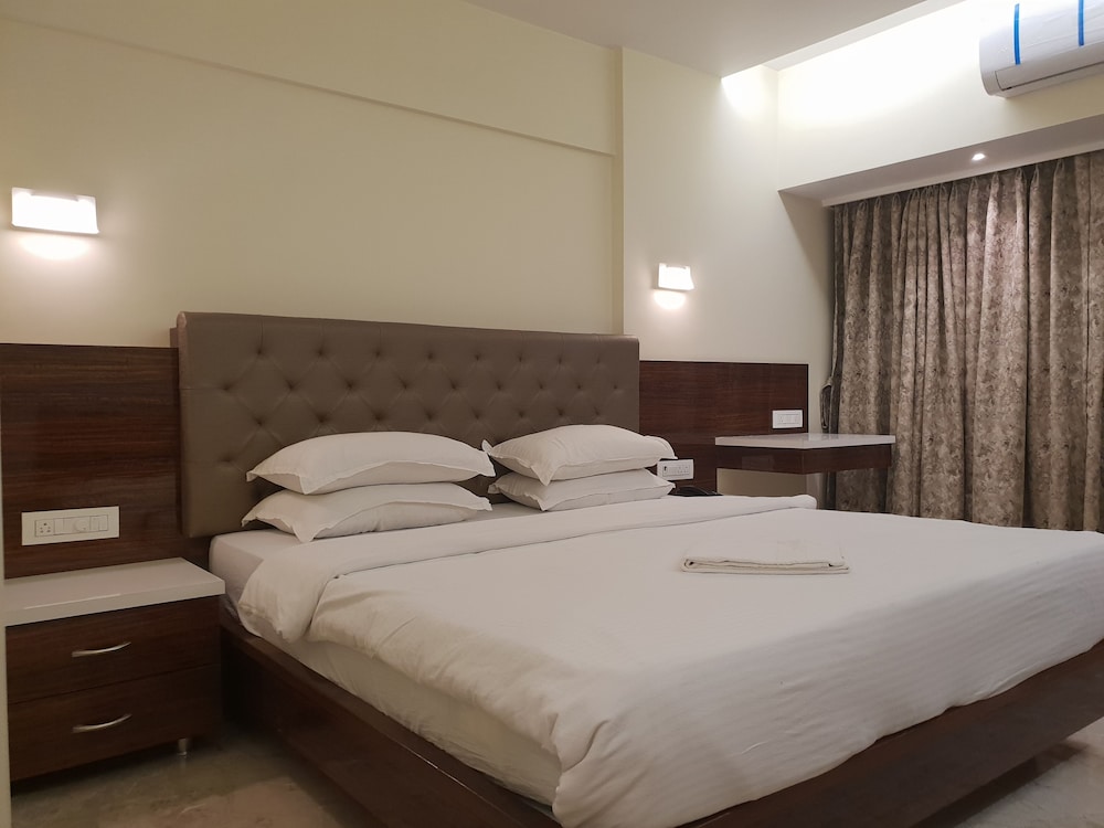 Premium Room - Photo 28