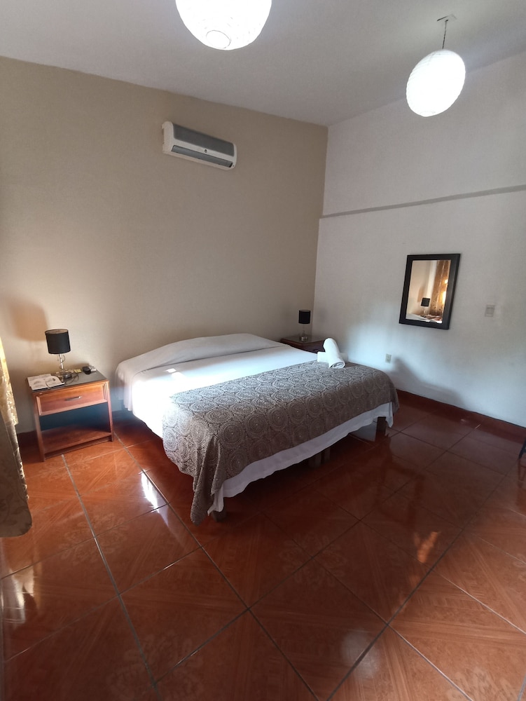 Standard Double Room, 1 King Bed - Photo 1