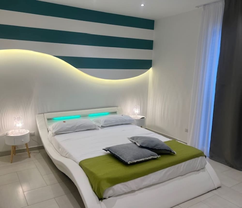 Exclusive Double Room, Dependance, Hot Tub photo 2