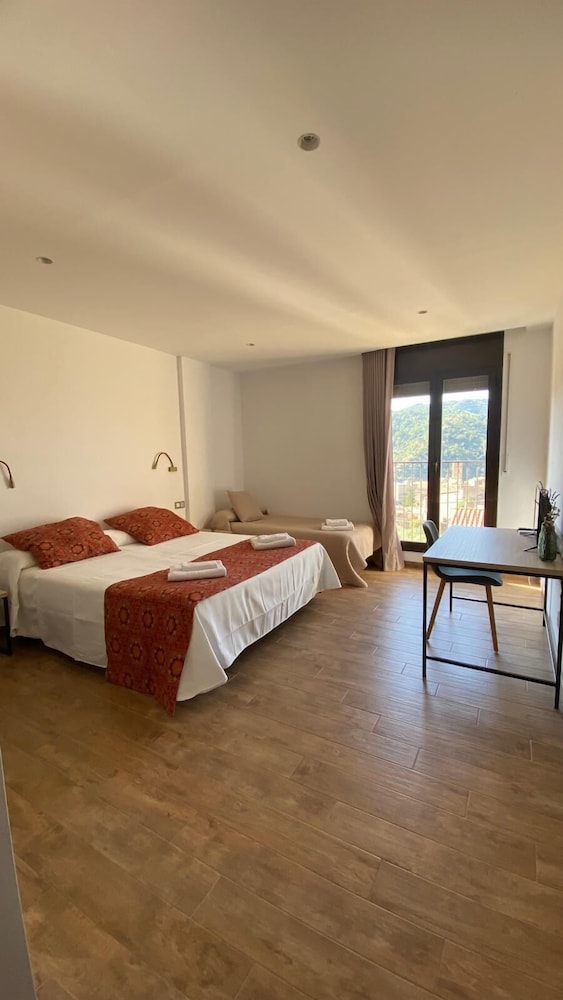 Comfort Triple Room, Mountain View