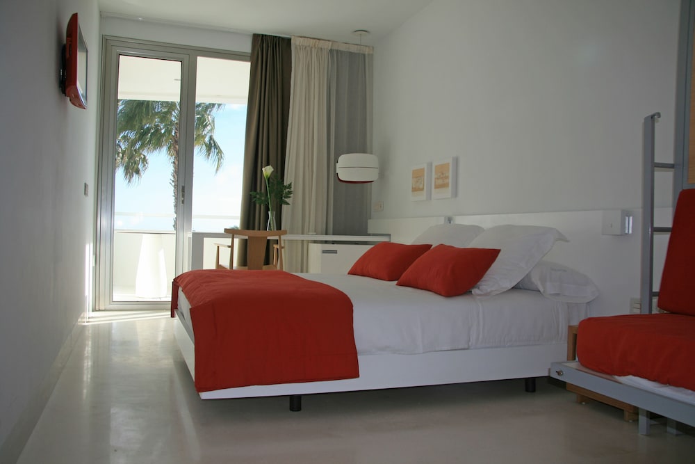 Double Room, Balcony, Sea View photo 3