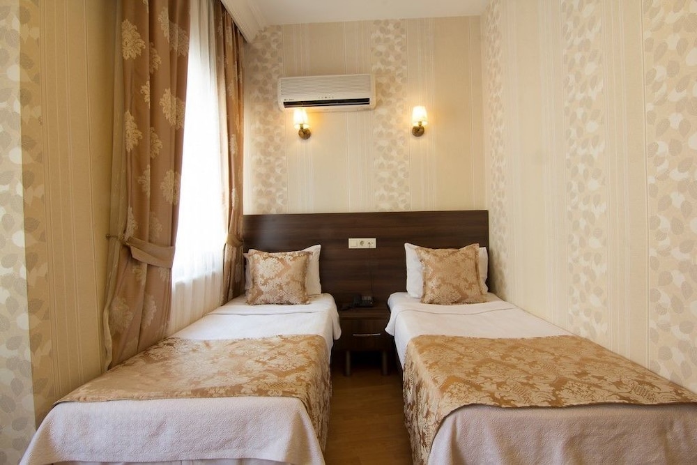 Standard Twin Room photo 1
