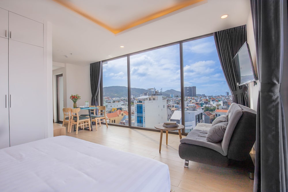 Deluxe Room - Photo 5