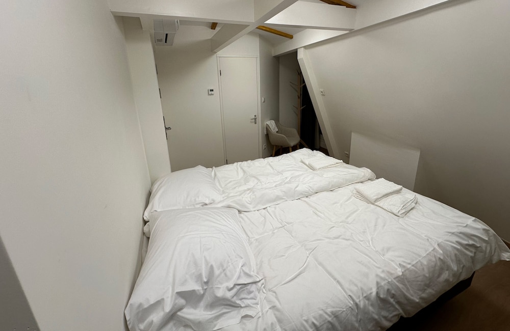 Deluxe Double Room, Private Bathroom, Canal View photo 1