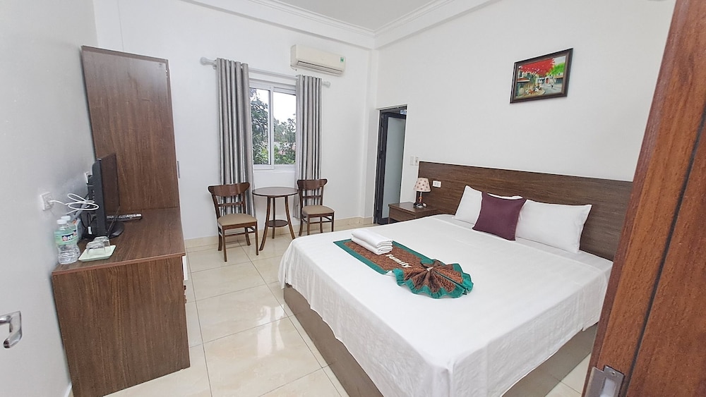 Junior Double Room, Courtyard View