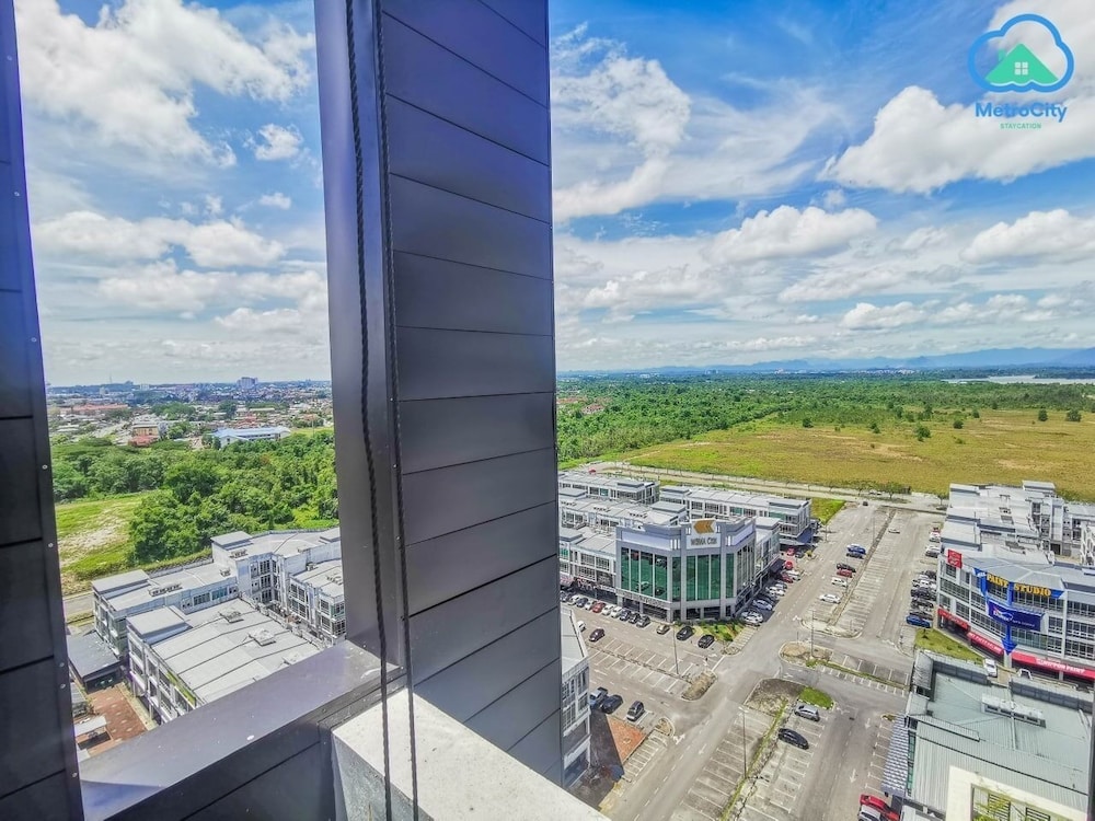 Family Condo, Mountain View - Photo 3
