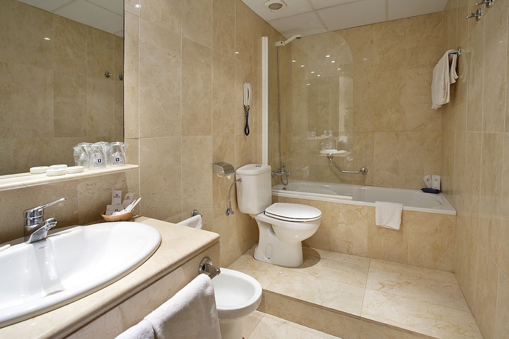 Basic Single Room photo 3