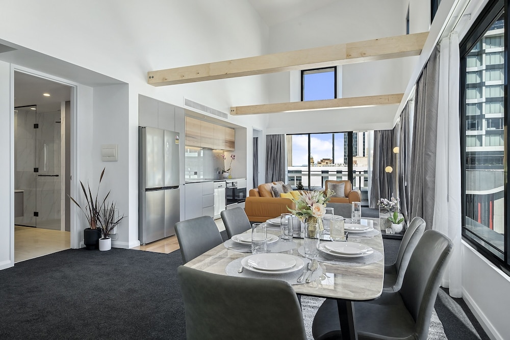 Signature Penthouse - Photo 1