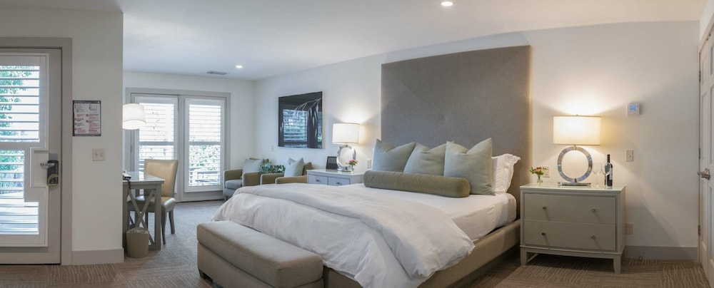 Garden Suite King