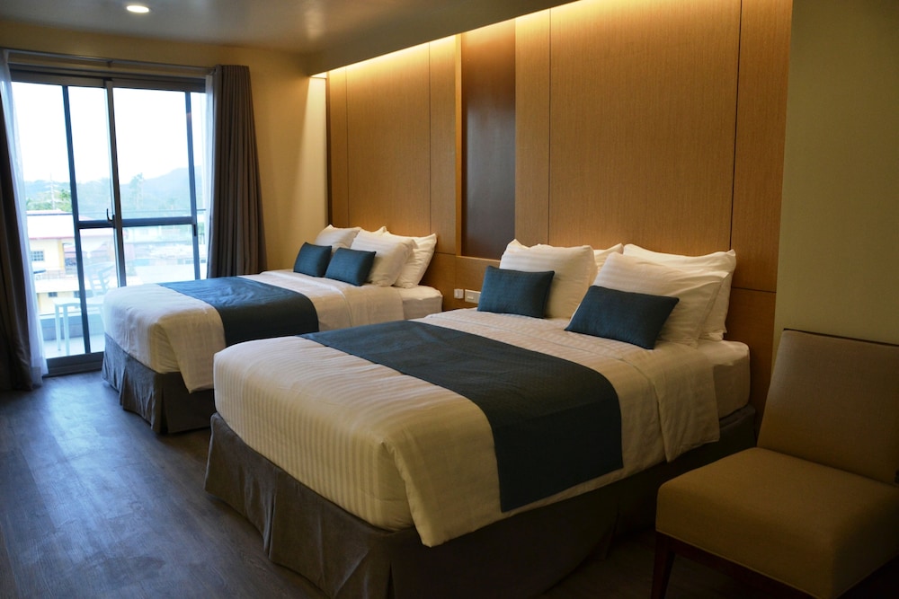 Deluxe Room - Photo 2