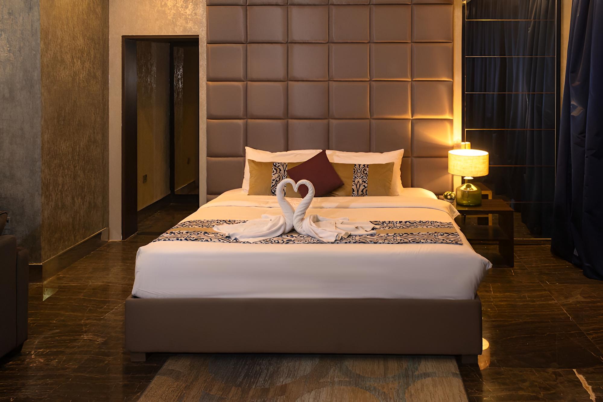 Panoramic Studio Suite, 1 King Bed, Ocean View photo 1