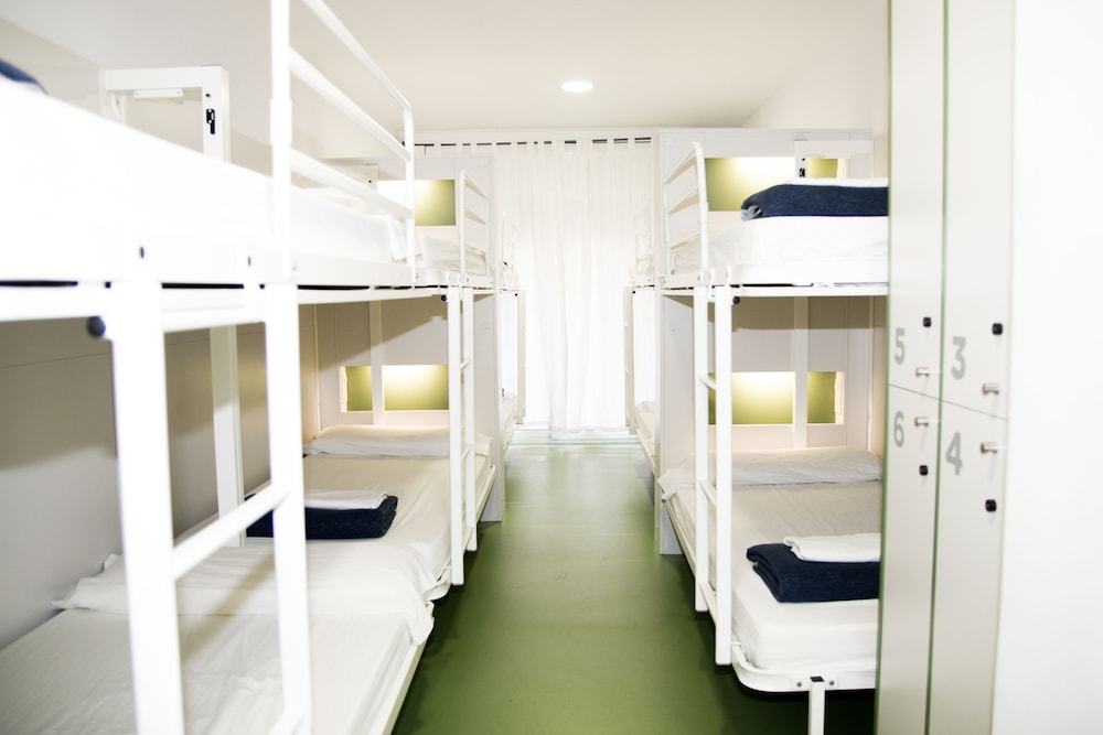 Dormitorio compartido estándar, solo para mujeres, baño privado (10 personas)