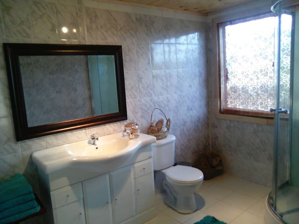 Family Room, 2 Bedrooms, Non Smoking, Private Bathroom photo 3
