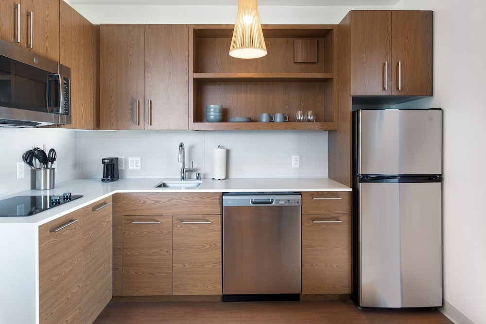 Executive Suite, 1 Bedroom - Photo 4