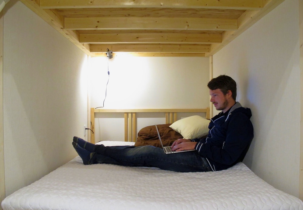 Shared Dormitory, Multiple Bedrooms photo 2