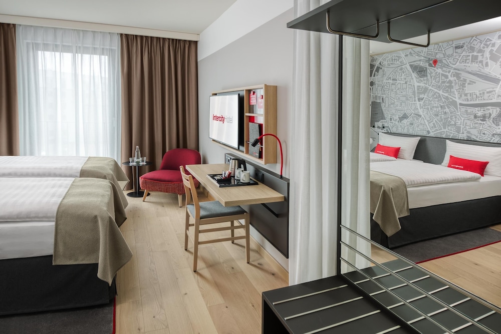 Business Twin Room - Photo 3