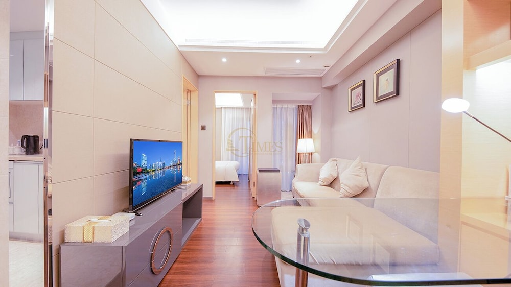 Business Room, Balcony, Garden View