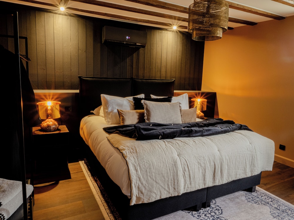 Classic Room, Garden View
