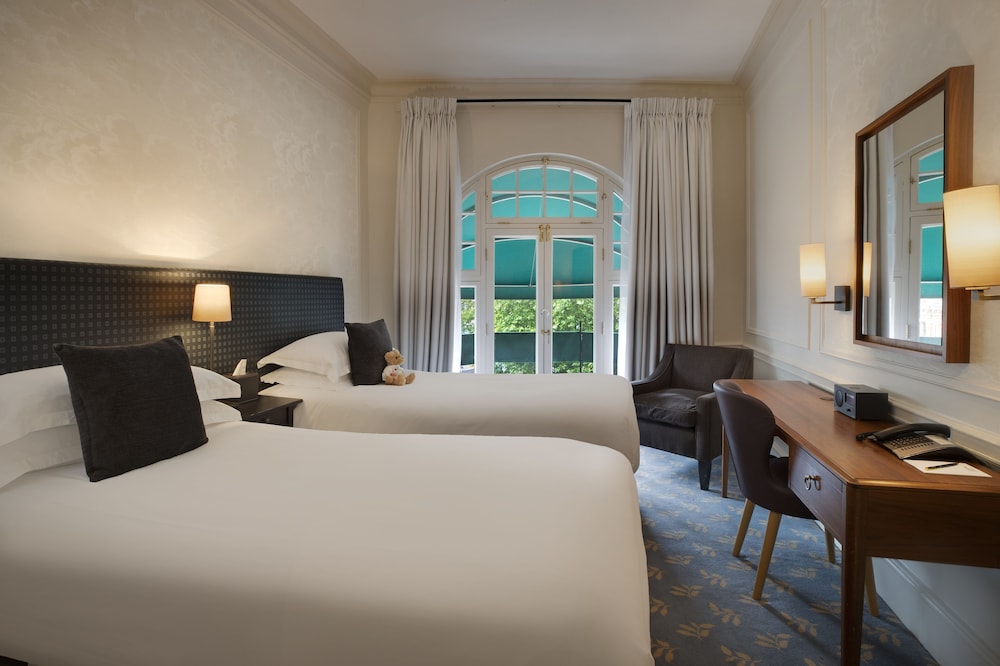 Superior Twin Room photo 3