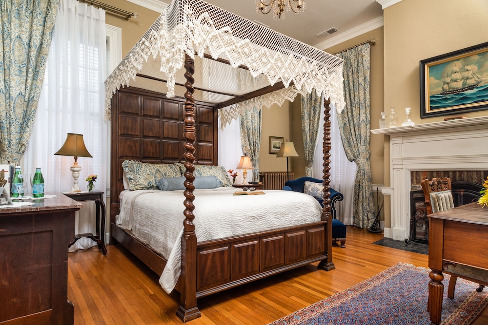 Fredericksburg Grand